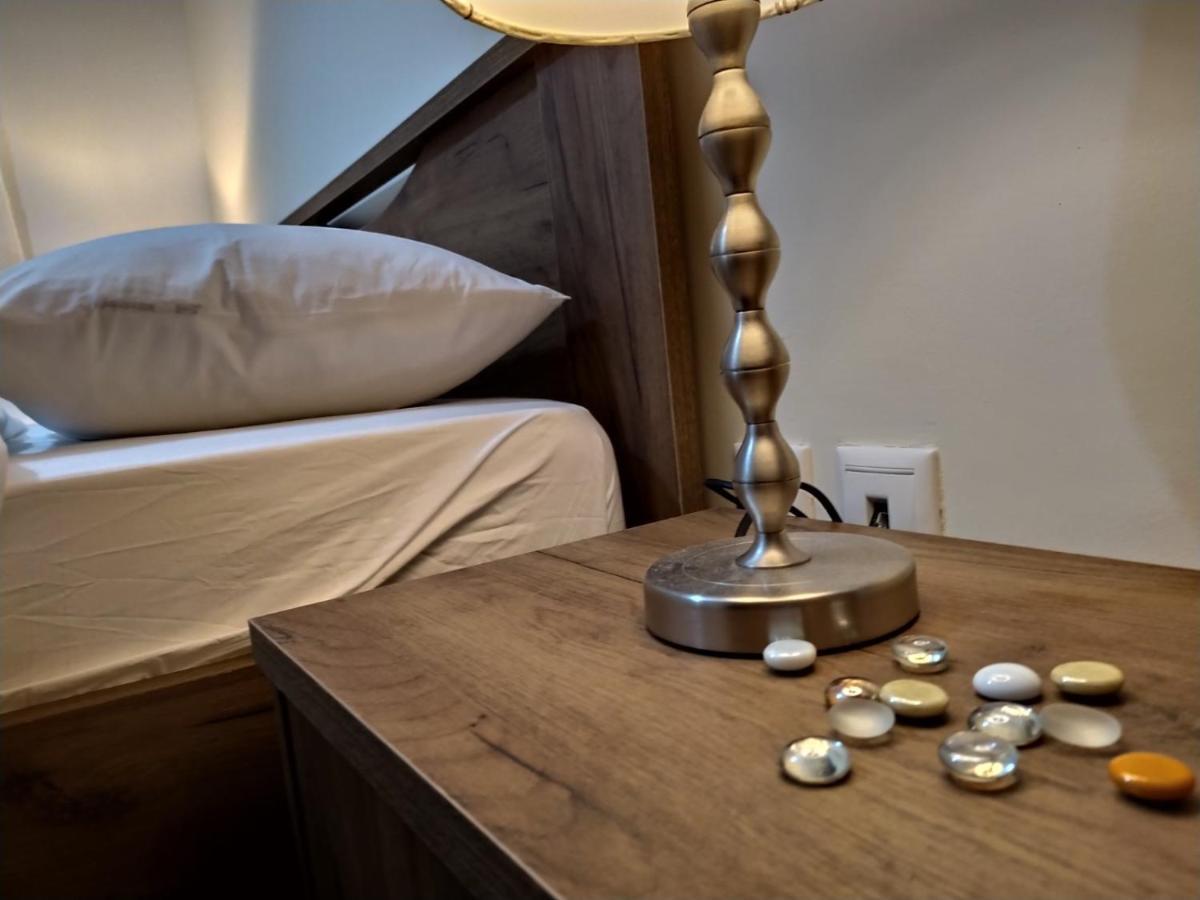 Overnight Athens Airport And Raphina Port Apartment Artemida  Bagian luar foto